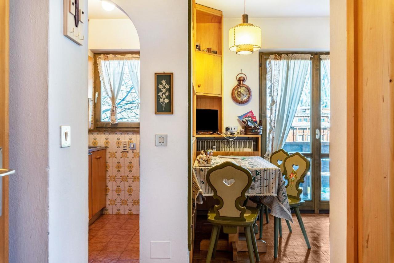 Ciasa Apelli Apartamento Pozza di Fassa Exterior foto