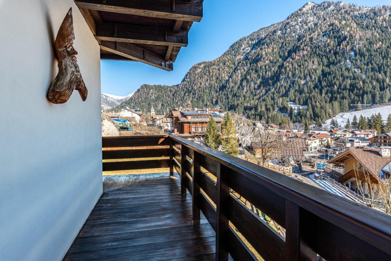 Ciasa Apelli Apartamento Pozza di Fassa Exterior foto